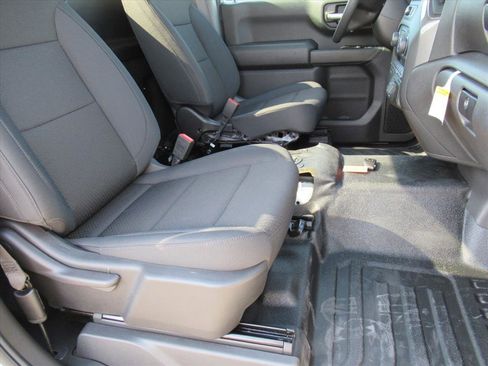 New 2025 Chevrolet Silverado 1500 W/T image 9