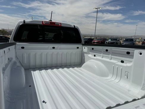 Used 2022 Chevrolet Colorado Z71 AWD/4WD image 11