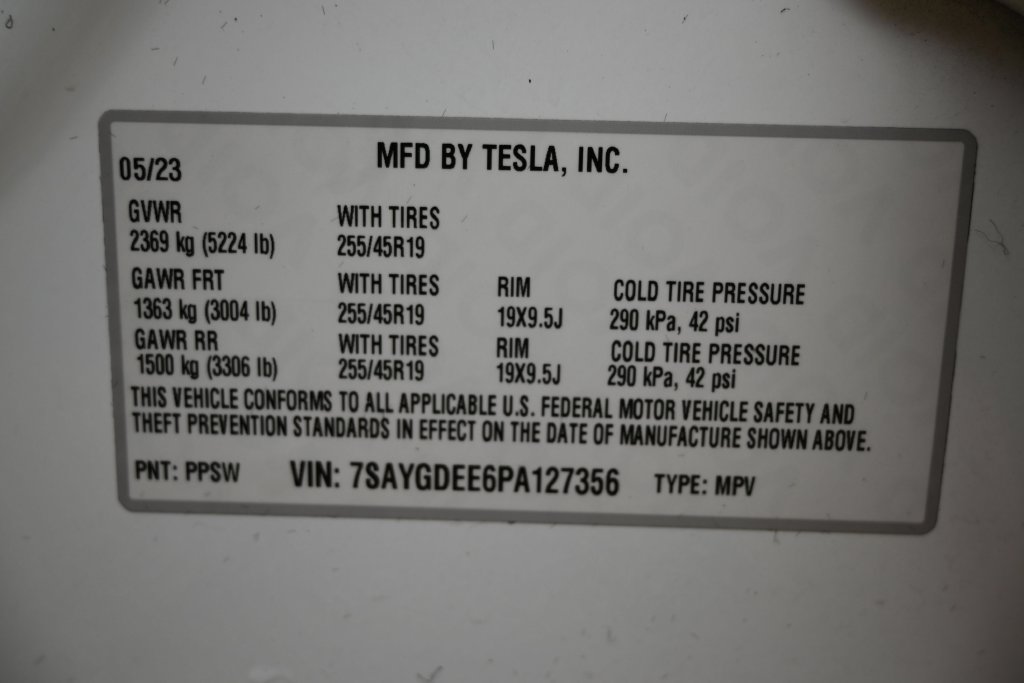 Used 2023 Tesla Model Y Long Range AWD/4WD image 45