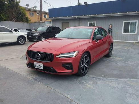 Certified 2024 Volvo S60 B5 Plus FWD image 7