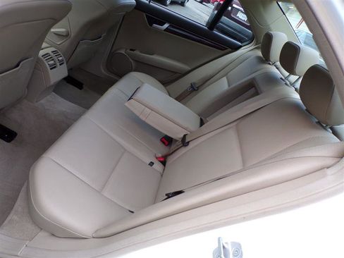 Used 2013 Mercedes-Benz C 300 4MATIC Sedan image 26