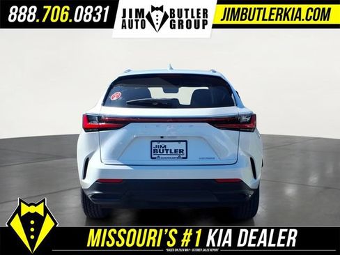 Used 2024 Lexus NX 250 FWD w/ Towing Package (2000 Lbs) image 23