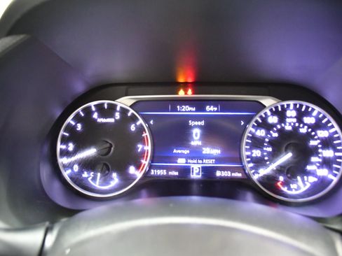 Used 2025 Nissan Sentra SV FWD image 16
