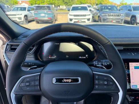 New 2026 Jeep Grand Cherokee L Limited w/ Limited Altitude Package AWD/4WD image 14