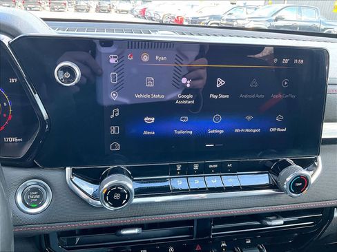 Used 2024 Chevrolet Colorado Z71 image 26