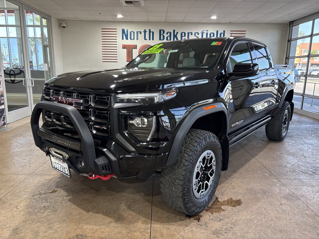 Used 2023 GMC Canyon AT4X w/ Edition 1 AWD/4WD image 6
