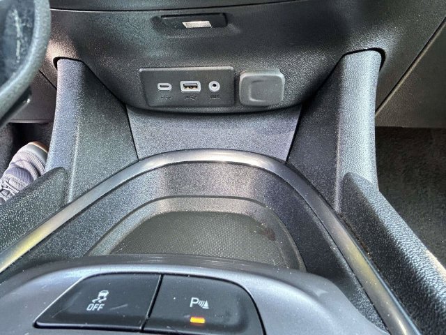 Used 2025 Chevrolet Malibu LT FWD image 16