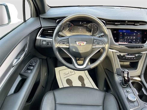 Certified 2024 Cadillac XT6 Luxury w/ LPO, Floor Liner Package image 22