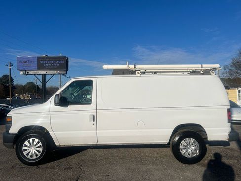 Used 2008 Ford E-250 and Econoline 250 image 2