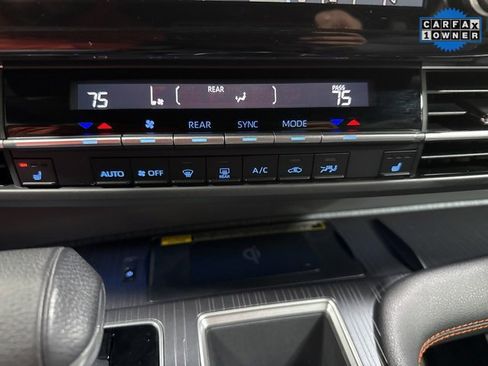 Used 2022 Toyota Sienna XSE image 22