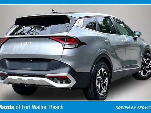 Used 2024 Kia Sportage LX FWD image 5