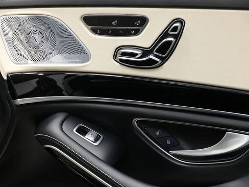 Used 2018 Mercedes-Benz Maybach S 560 4MATIC image 82