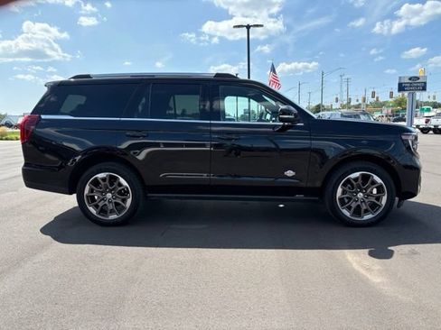 Used 2026 Ford Expedition King Ranch AWD/4WD image 9