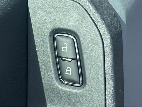 New 2026 Ford F250 XL image 15