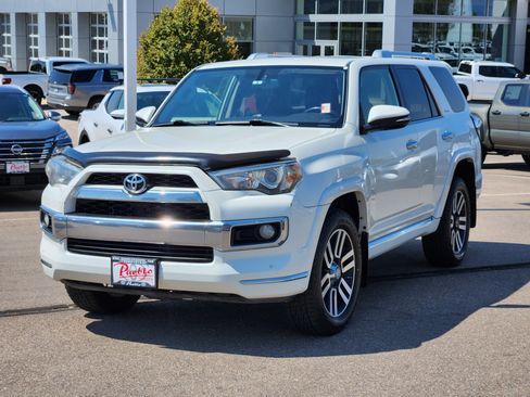 Used 2018 Toyota 4Runner Limited AWD/4WD image 4