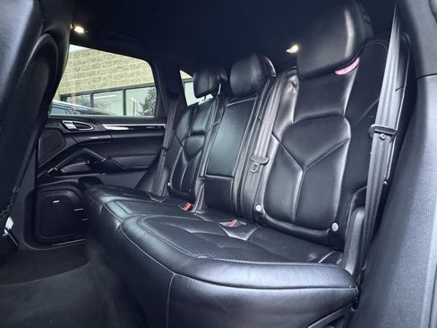 Used 2017 Porsche Cayenne Platinum Edition w/ Premium Package (PJV) image 43