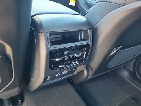 New 2025 Jeep Grand Cherokee Limited w/ Trailer Tow Package image 7