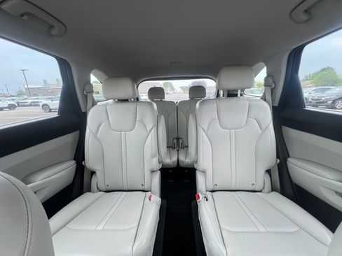 Used 2023 Kia Sorento EX AWD/4WD image 23