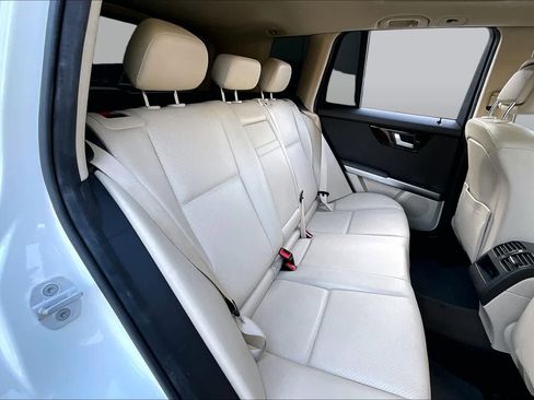 Used 2015 Mercedes-Benz GLK 350 2WD image 20