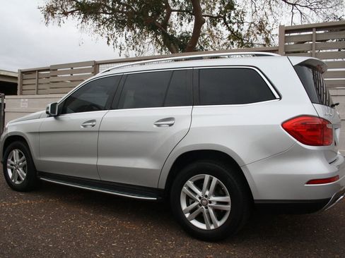 Used 2015 Mercedes-Benz GL 450 4MATIC image 31