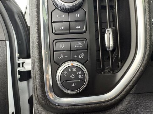 Used 2020 GMC Sierra 2500 AT4 w/ AT4 Premium Package image 21