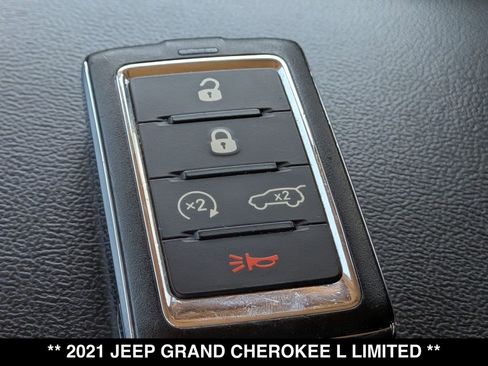 Used 2021 Jeep Grand Cherokee L Limited AWD/4WD image 31