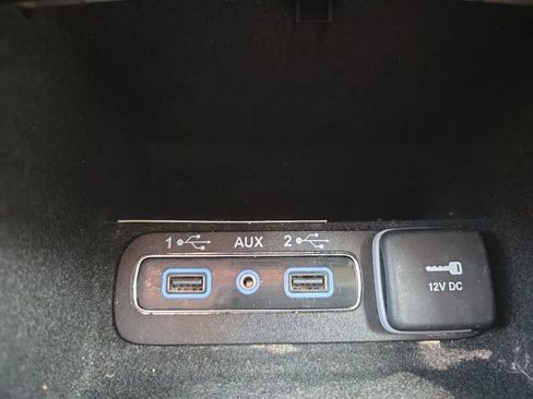 Used 2019 Jeep Grand Cherokee Limited image 34