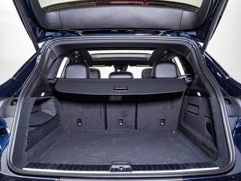 New 2026 Porsche Cayenne image 28