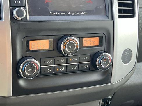 Used 2020 Nissan Frontier SV w/ Midnight Edition Floor Mats image 17