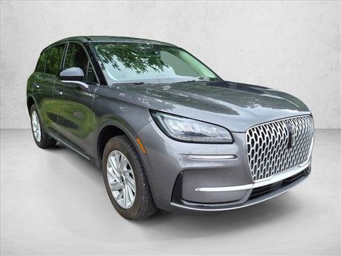 Used 2023 Lincoln Corsair FWD image 3