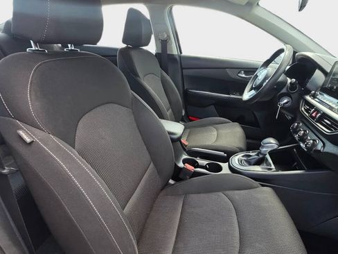 Used 2021 Kia Forte LXS FWD image 11