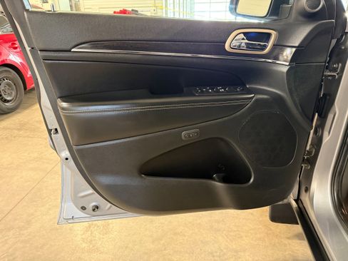 Used 2014 Jeep Grand Cherokee Limited AWD/4WD image 57