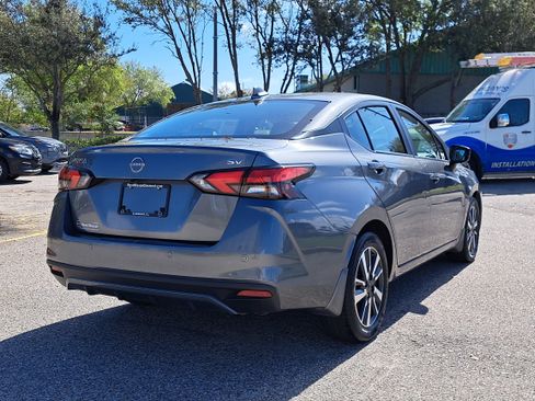 Certified 2024 Nissan Versa SV w/ Trunk Package image 6