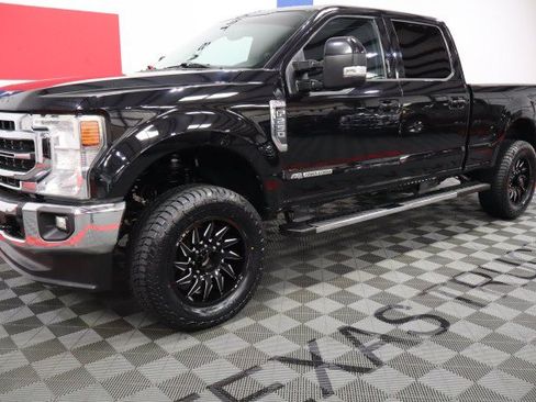 Used 2021 Ford F250 Lariat w/ Lariat Value Package AWD/4WD image 2