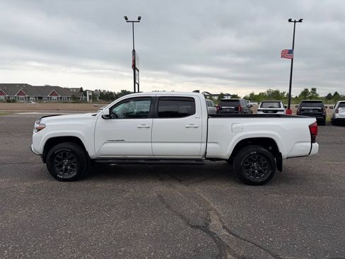 Used 2021 Toyota Tacoma TRD Sport AWD/4WD image 9