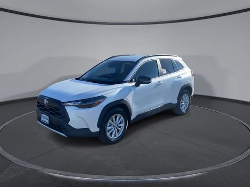 New 2026 Toyota Corolla Cross LE image 4