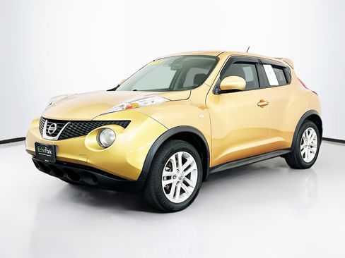Used 2013 Nissan Juke SV AWD/4WD image 3