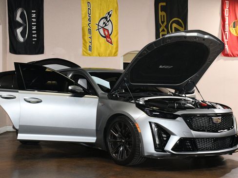 Used 2024 Cadillac CT5 V Blackwing w/ Carbon Fiber Package 2 RWD image 89