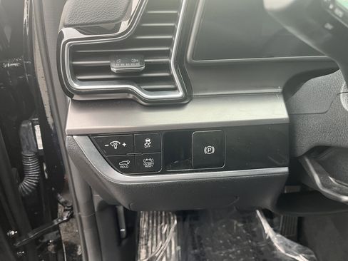 Used 2024 Kia Sportage EX w/ EX Premium Package image 15