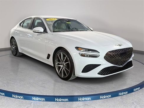 Used 2023 Genesis G70 2.0T image 4