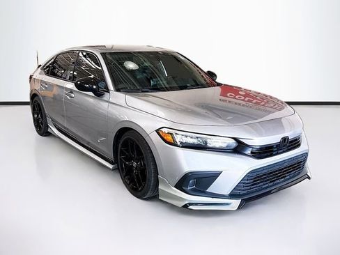 Used 2022 Honda Civic Sport image 3