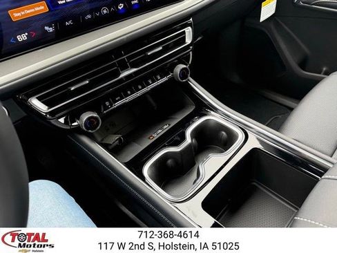 New 2026 Chevrolet Traverse LT w/ Midnight/Sport Edition AWD/4WD image 22