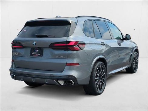 Used 2026 BMW X5 xDrive40i w/ M Sport Package AWD/4WD image 7