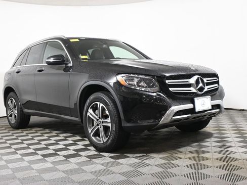 Used 2018 Mercedes-Benz GLC 300 4MATIC image 9