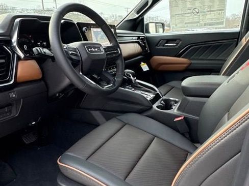 New 2026 GMC Canyon AT4 w/ Technology Plus Package image 12