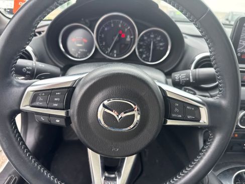 Used 2023 MAZDA MX-5 Miata Grand Touring RWD image 16
