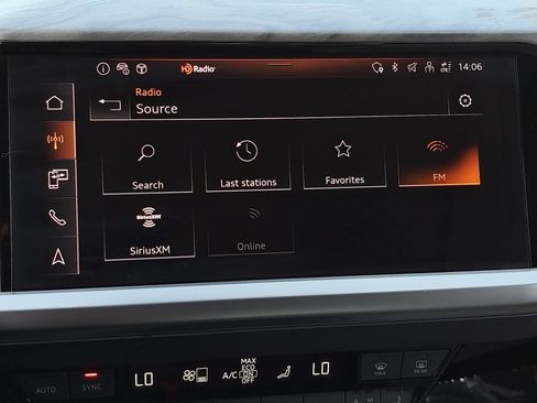 Used 2023 Audi Q4 e-tron Premium Plus w/ Premium Plus AWD/4WD image 24