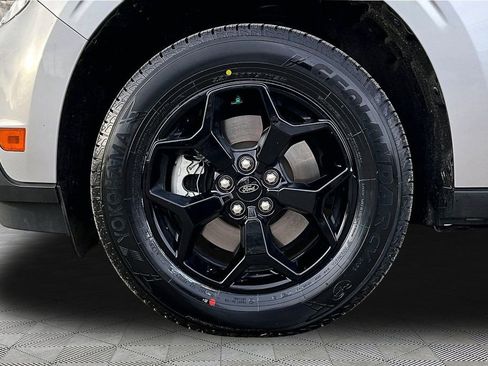 Certified 2022 Ford Maverick XLT w/ Equipment Group 300A Standard image 9