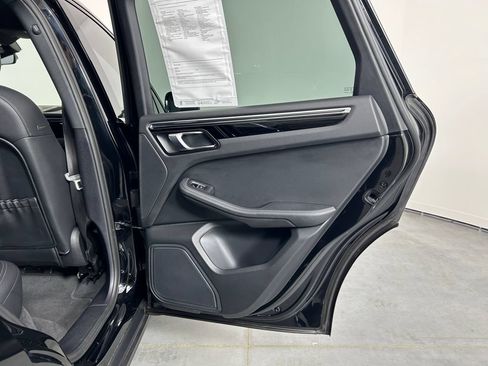 Used 2020 Porsche Macan w/ Driver Memory Package AWD/4WD image 25