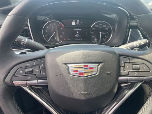 Used 2023 Cadillac XT6 Premium Luxury AWD/4WD image 16